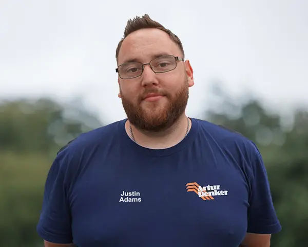 Justin Adams